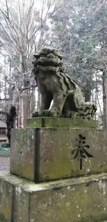 諏訪神社の狛犬