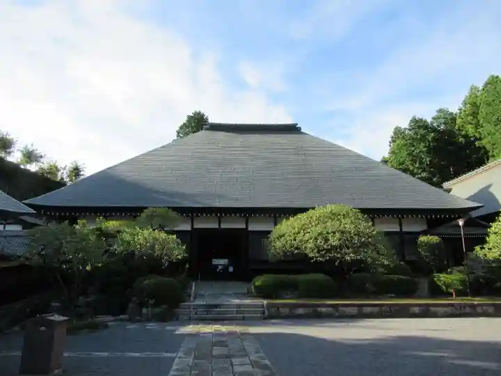 天寧寺の本殿・本堂