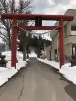 京極八幡神社の{uncategorized: "未分類", other: "その他", undefined: "問題あり", building: "その他建物", grave: "お墓", sacred_gate: "鳥居", guardian: "狛犬", statue: "像", buddha: "仏像", history: "歴史", nature: "自然", garden: "庭園", animal: "動物", pagoda: "塔", temizu: "手水舎", mountain_gate: "山門・神門", sanctuary: "本殿・本堂", subordinate: "末社・摂社", art: "芸術", scenery: "景色", jizo: "地蔵", ema: "絵馬", goshuin: "御朱印", omikuji: "おみくじ", items: "授与品その他", amulet: "お守り", goshuincho: "御朱印帳", eats: "食事", festival: "お祭り", votive_dance: "神楽", shichigosan: "七五三参", wedding: "結婚式", experience: "体験その他", initially: "初詣", around: "周辺", anti_infection: "感染症対策"}