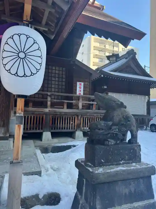 北海道神宮頓宮の狛犬