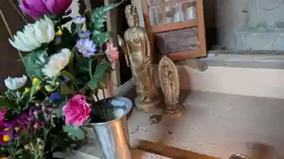 大泉町延命地蔵堂の仏像