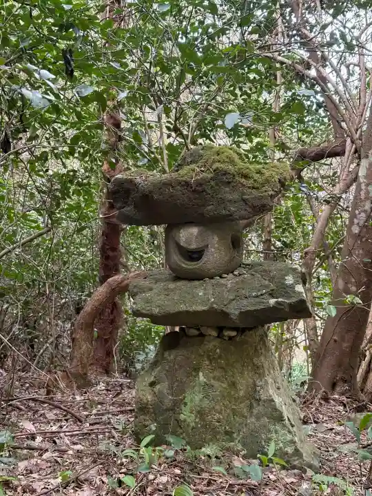 南明寺の{uncategorized: "未分類", other: "その他", undefined: "問題あり", building: "その他建物", grave: "お墓", sacred_gate: "鳥居", guardian: "狛犬", statue: "像", buddha: "仏像", history: "歴史", nature: "自然", garden: "庭園", animal: "動物", pagoda: "塔", temizu: "手水舎", mountain_gate: "山門・神門", sanctuary: "本殿・本堂", subordinate: "末社・摂社", art: "芸術", scenery: "景色", jizo: "地蔵", ema: "絵馬", goshuin: "御朱印", omikuji: "おみくじ", items: "授与品その他", amulet: "お守り", goshuincho: "御朱印帳", eats: "食事", festival: "お祭り", votive_dance: "神楽", shichigosan: "七五三参", wedding: "結婚式", experience: "体験その他", initially: "初詣", around: "周辺", anti_infection: "感染症対策"}