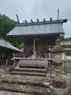 吉坂稲荷神社の本殿
