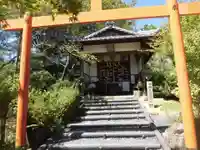 丸高稲荷神社の本殿・本堂