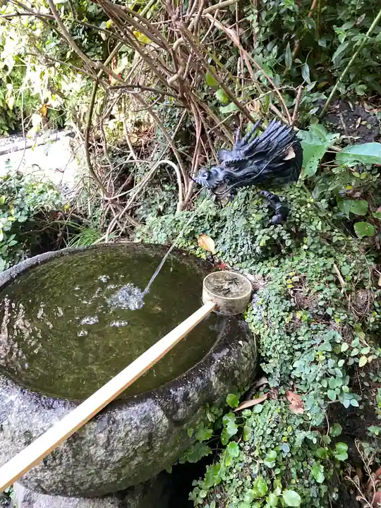叶神社(東叶神社)の手水舎