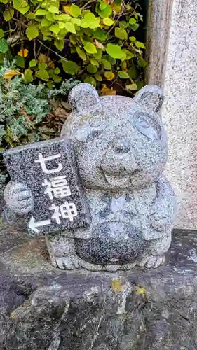中野沼袋氷川神社の像