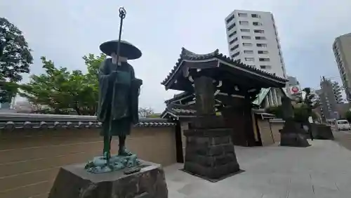 高野山東京別院の{uncategorized: "未分類", other: "その他", undefined: "問題あり", building: "その他建物", grave: "お墓", sacred_gate: "鳥居", guardian: "狛犬", statue: "像", buddha: "仏像", history: "歴史", nature: "自然", garden: "庭園", animal: "動物", pagoda: "塔", temizu: "手水舎", mountain_gate: "山門・神門", sanctuary: "本殿・本堂", subordinate: "末社・摂社", art: "芸術", scenery: "景色", jizo: "地蔵", ema: "絵馬", goshuin: "御朱印", omikuji: "おみくじ", items: "授与品その他", amulet: "お守り", goshuincho: "御朱印帳", eats: "食事", festival: "お祭り", votive_dance: "神楽", shichigosan: "七五三参", wedding: "結婚式", experience: "体験その他", initially: "初詣", around: "周辺", anti_infection: "感染症対策"}