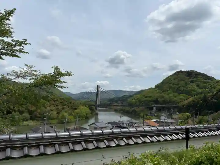 正暦寺の{uncategorized: "未分類", other: "その他", undefined: "問題あり", building: "その他建物", grave: "お墓", sacred_gate: "鳥居", guardian: "狛犬", statue: "像", buddha: "仏像", history: "歴史", nature: "自然", garden: "庭園", animal: "動物", pagoda: "塔", temizu: "手水舎", mountain_gate: "山門・神門", sanctuary: "本殿・本堂", subordinate: "末社・摂社", art: "芸術", scenery: "景色", jizo: "地蔵", ema: "絵馬", goshuin: "御朱印", omikuji: "おみくじ", items: "授与品その他", amulet: "お守り", goshuincho: "御朱印帳", eats: "食事", festival: "お祭り", votive_dance: "神楽", shichigosan: "七五三参", wedding: "結婚式", experience: "体験その他", initially: "初詣", around: "周辺", anti_infection: "感染症対策"}