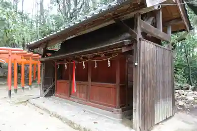 新屋坐天照御魂神社の末社・摂社