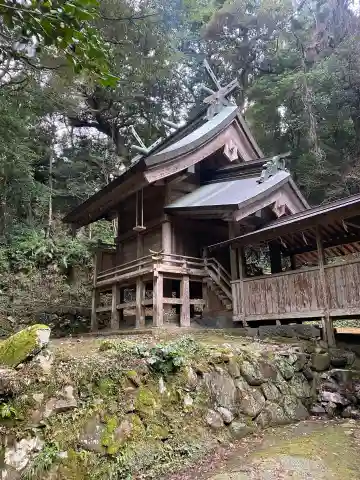多鳩神社の本殿・本堂