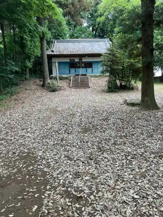 三蔵神社の{uncategorized: "未分類", other: "その他", undefined: "問題あり", building: "その他建物", grave: "お墓", sacred_gate: "鳥居", guardian: "狛犬", statue: "像", buddha: "仏像", history: "歴史", nature: "自然", garden: "庭園", animal: "動物", pagoda: "塔", temizu: "手水舎", mountain_gate: "山門・神門", sanctuary: "本殿・本堂", subordinate: "末社・摂社", art: "芸術", scenery: "景色", jizo: "地蔵", ema: "絵馬", goshuin: "御朱印", omikuji: "おみくじ", items: "授与品その他", amulet: "お守り", goshuincho: "御朱印帳", eats: "食事", festival: "お祭り", votive_dance: "神楽", shichigosan: "七五三参", wedding: "結婚式", experience: "体験その他", initially: "初詣", around: "周辺", anti_infection: "感染症対策"}