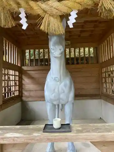 代々木神社の像