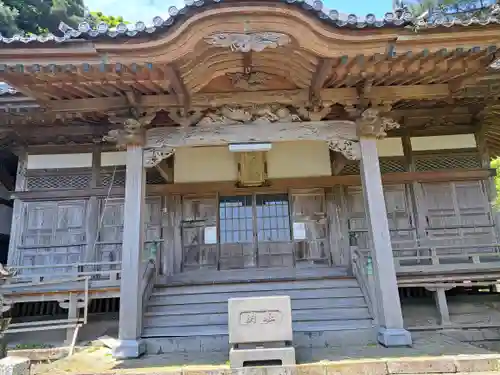観音寺の本殿・本堂