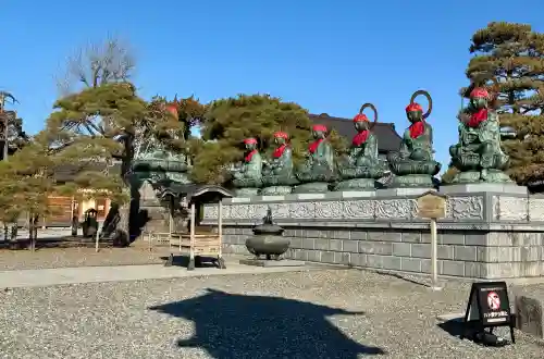 善光寺の{uncategorized: "未分類", other: "その他", undefined: "問題あり", building: "その他建物", grave: "お墓", sacred_gate: "鳥居", guardian: "狛犬", statue: "像", buddha: "仏像", history: "歴史", nature: "自然", garden: "庭園", animal: "動物", pagoda: "塔", temizu: "手水舎", mountain_gate: "山門・神門", sanctuary: "本殿・本堂", subordinate: "末社・摂社", art: "芸術", scenery: "景色", jizo: "地蔵", ema: "絵馬", goshuin: "御朱印", omikuji: "おみくじ", items: "授与品その他", amulet: "お守り", goshuincho: "御朱印帳", eats: "食事", festival: "お祭り", votive_dance: "神楽", shichigosan: "七五三参", wedding: "結婚式", experience: "体験その他", initially: "初詣", around: "周辺", anti_infection: "感染症対策"}