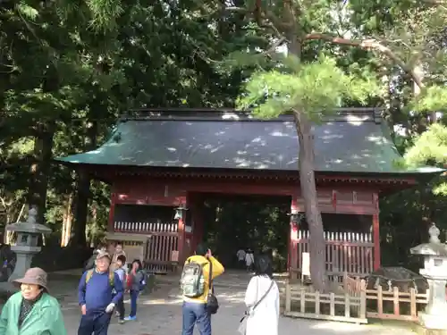 出羽神社(出羽三山神社)～三神合祭殿～の山門・神門