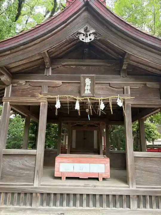 香椎宮の{uncategorized: "未分類", other: "その他", undefined: "問題あり", building: "その他建物", grave: "お墓", sacred_gate: "鳥居", guardian: "狛犬", statue: "像", buddha: "仏像", history: "歴史", nature: "自然", garden: "庭園", animal: "動物", pagoda: "塔", temizu: "手水舎", mountain_gate: "山門・神門", sanctuary: "本殿・本堂", subordinate: "末社・摂社", art: "芸術", scenery: "景色", jizo: "地蔵", ema: "絵馬", goshuin: "御朱印", omikuji: "おみくじ", items: "授与品その他", amulet: "お守り", goshuincho: "御朱印帳", eats: "食事", festival: "お祭り", votive_dance: "神楽", shichigosan: "七五三参", wedding: "結婚式", experience: "体験その他", initially: "初詣", around: "周辺", anti_infection: "感染症対策"}
