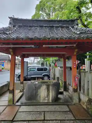八代神社の手水舎