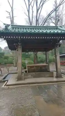 根津神社の手水舎