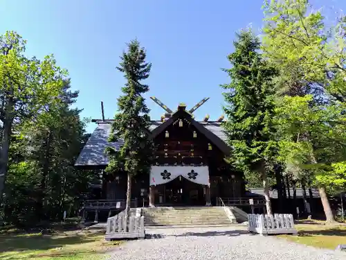 上川神社の本殿