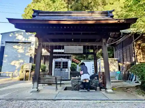 内々神社の手水