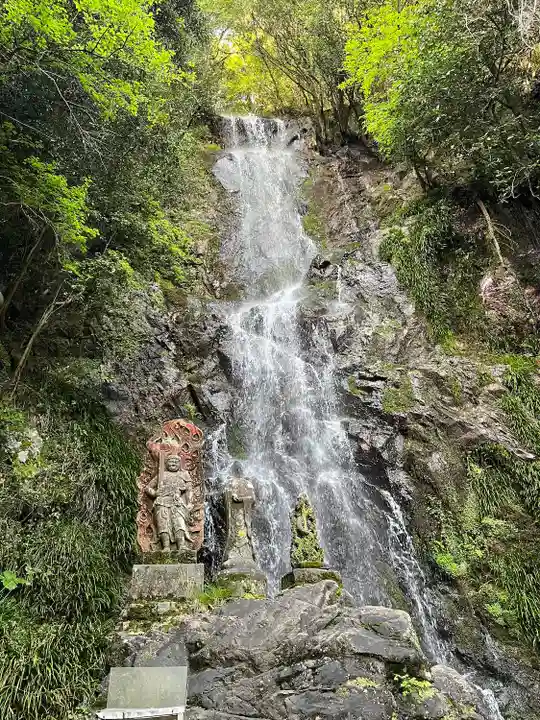 見瀧寺宝地院(佐賀県)