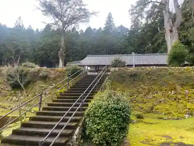 西光寺の{uncategorized: "未分類", other: "その他", undefined: "問題あり", building: "その他建物", grave: "お墓", sacred_gate: "鳥居", guardian: "狛犬", statue: "像", buddha: "仏像", history: "歴史", nature: "自然", garden: "庭園", animal: "動物", pagoda: "塔", temizu: "手水舎", mountain_gate: "山門・神門", sanctuary: "本殿・本堂", subordinate: "末社・摂社", art: "芸術", scenery: "景色", jizo: "地蔵", ema: "絵馬", goshuin: "御朱印", omikuji: "おみくじ", items: "授与品その他", amulet: "お守り", goshuincho: "御朱印帳", eats: "食事", festival: "お祭り", votive_dance: "神楽", shichigosan: "七五三参", wedding: "結婚式", experience: "体験その他", initially: "初詣", around: "周辺", anti_infection: "感染症対策"}