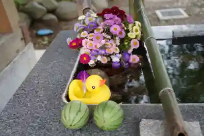 高司神社〜むすびの神の鎮まる社〜の手水舎