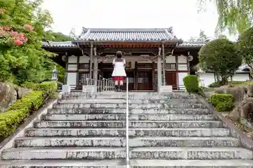 本泉寺の本殿・本堂