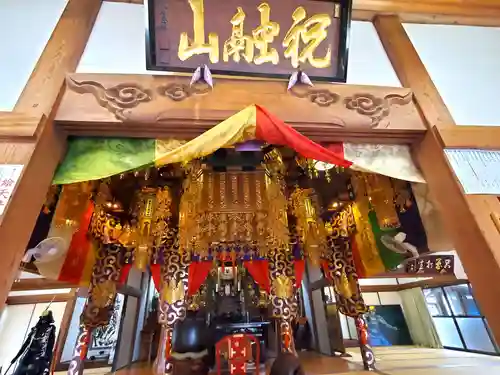 多聞寺の本殿・本堂