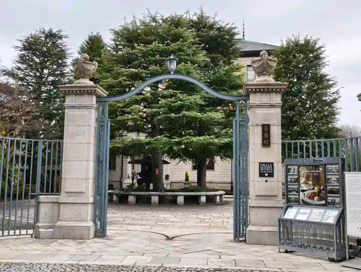 八坂神社(祇園さん)の{uncategorized: "未分類", other: "その他", undefined: "問題あり", building: "その他建物", grave: "お墓", sacred_gate: "鳥居", guardian: "狛犬", statue: "像", buddha: "仏像", history: "歴史", nature: "自然", garden: "庭園", animal: "動物", pagoda: "塔", temizu: "手水舎", mountain_gate: "山門・神門", sanctuary: "本殿・本堂", subordinate: "末社・摂社", art: "芸術", scenery: "景色", jizo: "地蔵", ema: "絵馬", goshuin: "御朱印", omikuji: "おみくじ", items: "授与品その他", amulet: "お守り", goshuincho: "御朱印帳", eats: "食事", festival: "お祭り", votive_dance: "神楽", shichigosan: "七五三参", wedding: "結婚式", experience: "体験その他", initially: "初詣", around: "周辺", anti_infection: "感染症対策"}