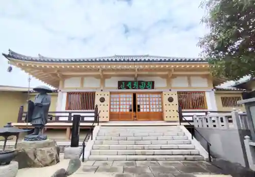 禅定院の{uncategorized: "未分類", other: "その他", undefined: "問題あり", building: "その他建物", grave: "お墓", sacred_gate: "鳥居", guardian: "狛犬", statue: "像", buddha: "仏像", history: "歴史", nature: "自然", garden: "庭園", animal: "動物", pagoda: "塔", temizu: "手水舎", mountain_gate: "山門・神門", sanctuary: "本殿・本堂", subordinate: "末社・摂社", art: "芸術", scenery: "景色", jizo: "地蔵", ema: "絵馬", goshuin: "御朱印", omikuji: "おみくじ", items: "授与品その他", amulet: "お守り", goshuincho: "御朱印帳", eats: "食事", festival: "お祭り", votive_dance: "神楽", shichigosan: "七五三参", wedding: "結婚式", experience: "体験その他", initially: "初詣", around: "周辺", anti_infection: "感染症対策"}