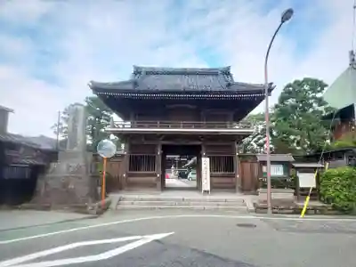 本覚寺の山門・神門