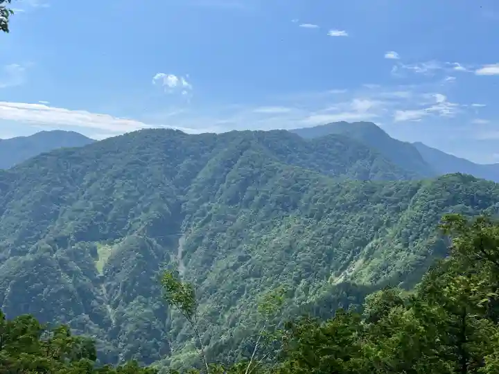 三峯神社奥宮(埼玉県)