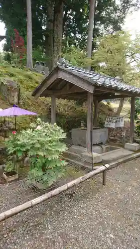 多田寺の手水舎