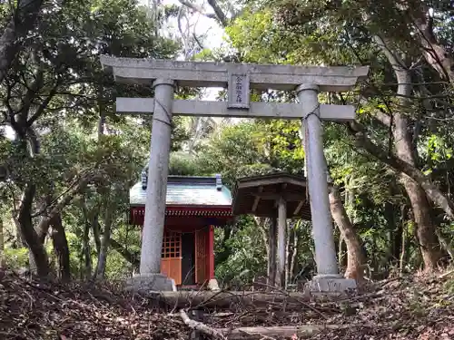 金山御獄大神の鳥居