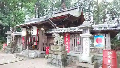 菌神社の本殿・本堂