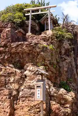 稲佐の浜 弁天島(島根県)