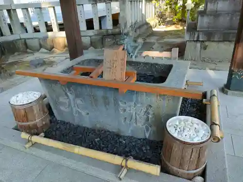 堤治神社の手水