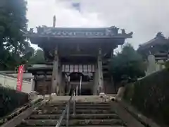 常福寺の山門