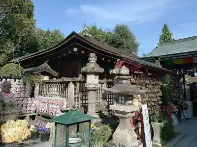 慈尊院の{uncategorized: "未分類", other: "その他", undefined: "問題あり", building: "その他建物", grave: "お墓", sacred_gate: "鳥居", guardian: "狛犬", statue: "像", buddha: "仏像", history: "歴史", nature: "自然", garden: "庭園", animal: "動物", pagoda: "塔", temizu: "手水舎", mountain_gate: "山門・神門", sanctuary: "本殿・本堂", subordinate: "末社・摂社", art: "芸術", scenery: "景色", jizo: "地蔵", ema: "絵馬", goshuin: "御朱印", omikuji: "おみくじ", items: "授与品その他", amulet: "お守り", goshuincho: "御朱印帳", eats: "食事", festival: "お祭り", votive_dance: "神楽", shichigosan: "七五三参", wedding: "結婚式", experience: "体験その他", initially: "初詣", around: "周辺", anti_infection: "感染症対策"}