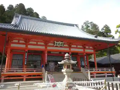 勝尾寺の本殿・本堂