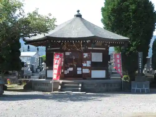 龍興寺（浮見観音）の本殿