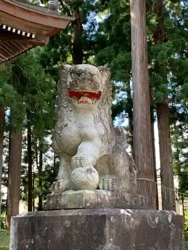 熊野神社の狛犬