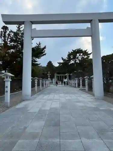 廣田神社の{uncategorized: "未分類", other: "その他", undefined: "問題あり", building: "その他建物", grave: "お墓", sacred_gate: "鳥居", guardian: "狛犬", statue: "像", buddha: "仏像", history: "歴史", nature: "自然", garden: "庭園", animal: "動物", pagoda: "塔", temizu: "手水舎", mountain_gate: "山門・神門", sanctuary: "本殿・本堂", subordinate: "末社・摂社", art: "芸術", scenery: "景色", jizo: "地蔵", ema: "絵馬", goshuin: "御朱印", omikuji: "おみくじ", items: "授与品その他", amulet: "お守り", goshuincho: "御朱印帳", eats: "食事", festival: "お祭り", votive_dance: "神楽", shichigosan: "七五三参", wedding: "結婚式", experience: "体験その他", initially: "初詣", around: "周辺", anti_infection: "感染症対策"}