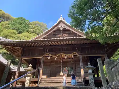 惣河内神社の本殿