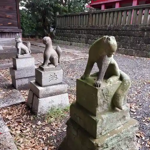 美濃輪稲荷神社の狛犬