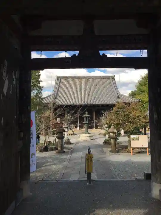 穴太寺の本殿・本堂