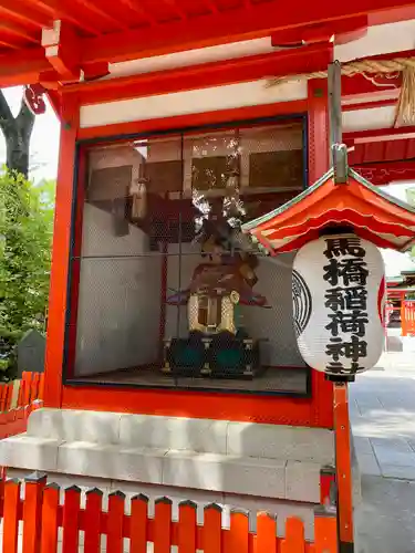 馬橋稲荷神社の像