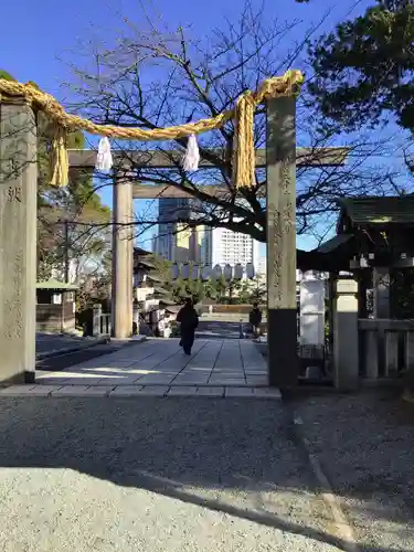 伊勢山皇大神宮の鳥居