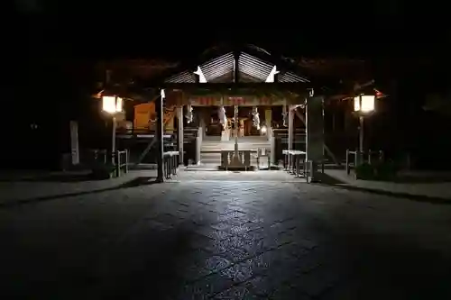 大和神社の本殿